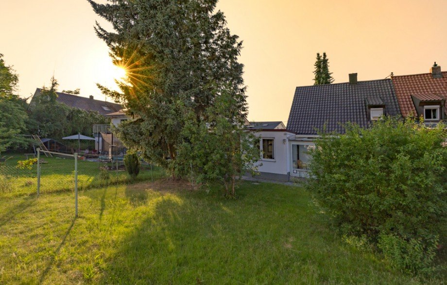 Garten Doppelhaush�lfte Germering