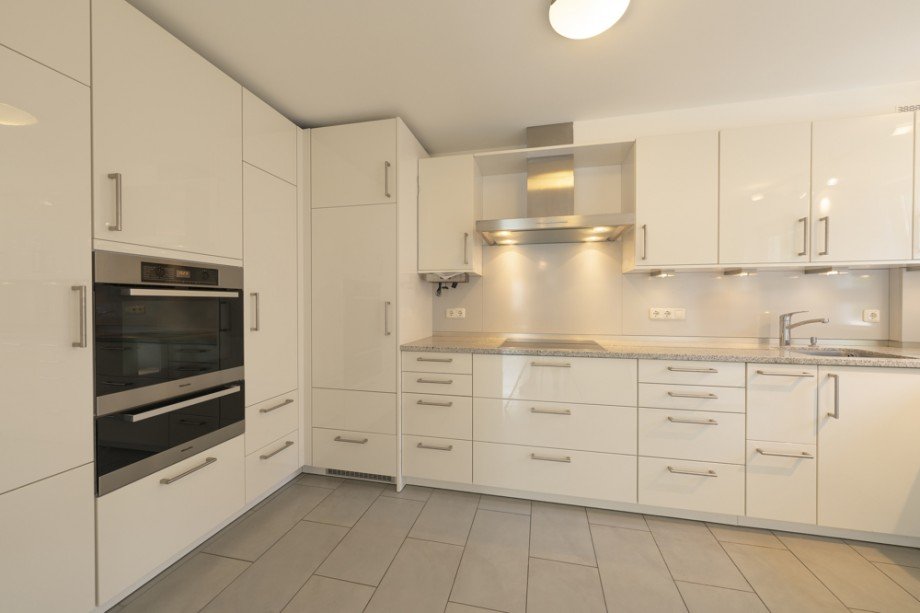 Hochwertige K�chenger�te Etagenwohnung M�nchen / Obermenzing