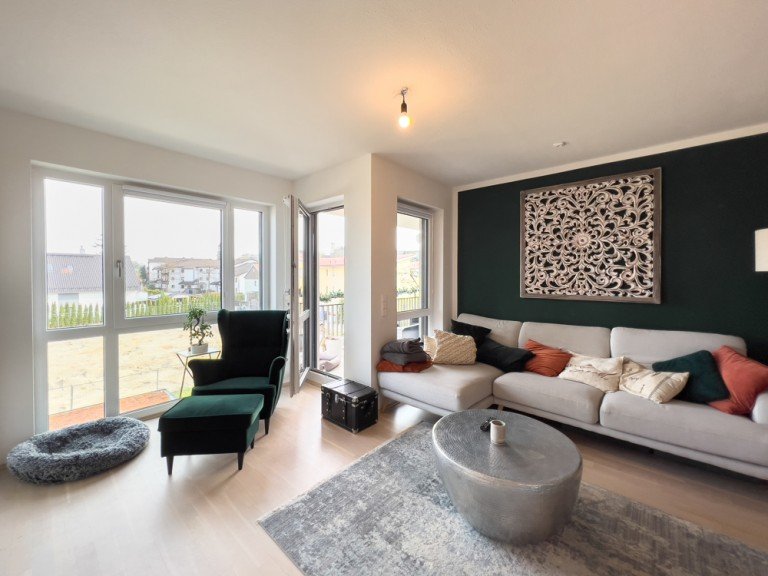 Wohnzimmer Germering Etagenwohnung Sopart Immobilien - Sehr helle 3-Zimmer Wohnung mit S�dausrichtung - zentral wohnen in Germering