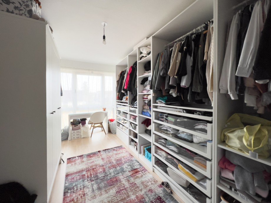 gro�es Schlafzimmer Etagenwohnung Germering