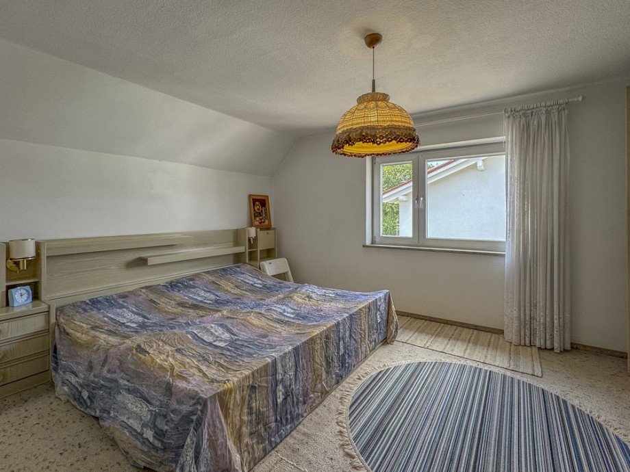 Schlafzimmer Doppelhaush�lfte Germering