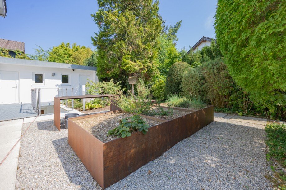 Treppenabgang zum Wellnessbereich Zweifamilienhaus Germering