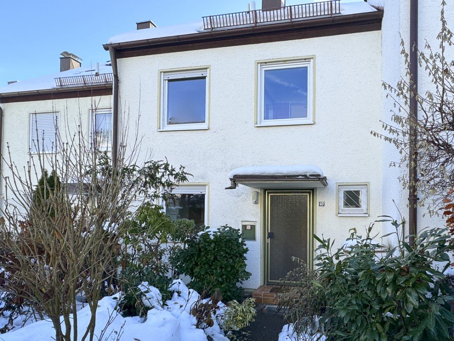 Hausansicht Reihenmittelhaus Germering / Unterpfaffenhofen