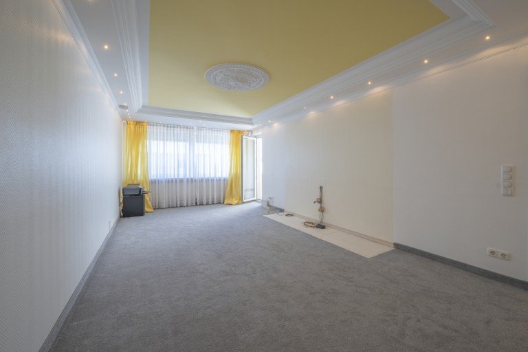 Wohnzimmer Germering Etagenwohnung SOPART IMMOBILIEN - Gepflegte und helle 3-Zimmer-Wohnung - Erbpacht mit 44 Jahren Restlaufzeit