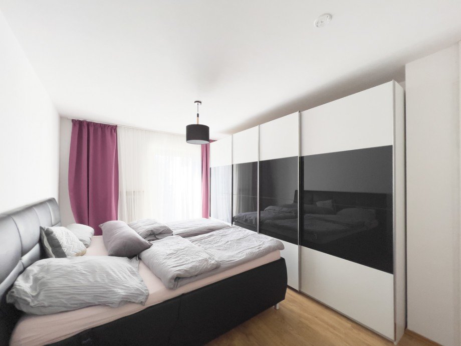 Schlafzimmer Reihenmittelhaus Puchheim / Puchheim-Bahnhof