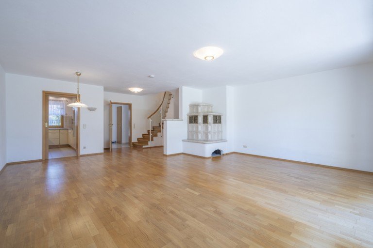Wohn-/Esszimmer Germering Reihenmittelhaus SOPART IMMOBILIEN - Endlich genug Platz - Ein perfektes und gepflegtes Zuhause f�r die gro�e Familie