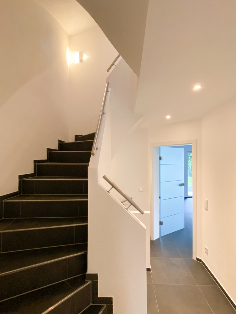 Treppenhaus Doppelhaush�lfte Germering / Unterpfaffenhofen