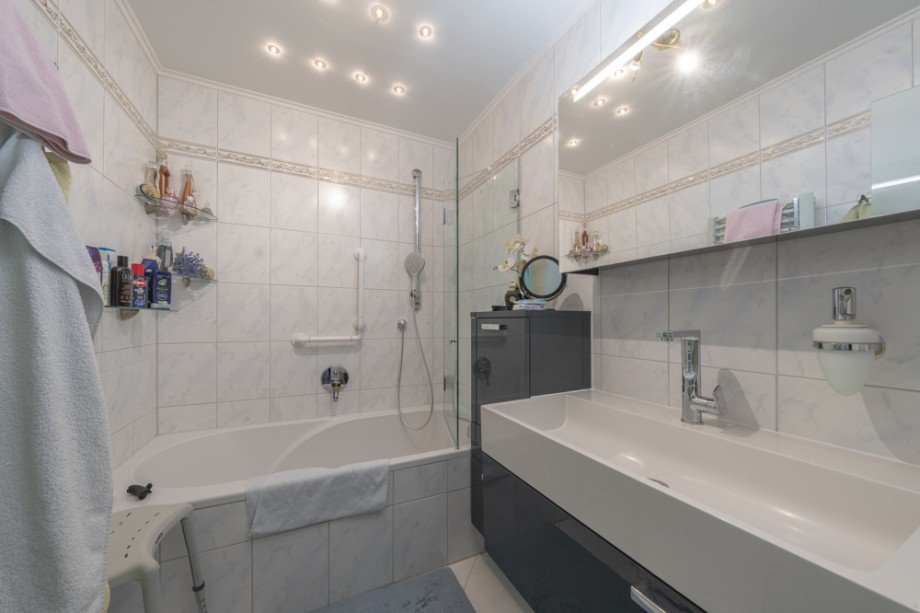 Bad Etagenwohnung Germering