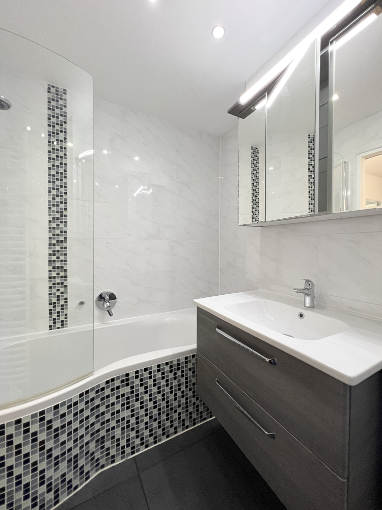 Bad Etagenwohnung Germering / Neugermering