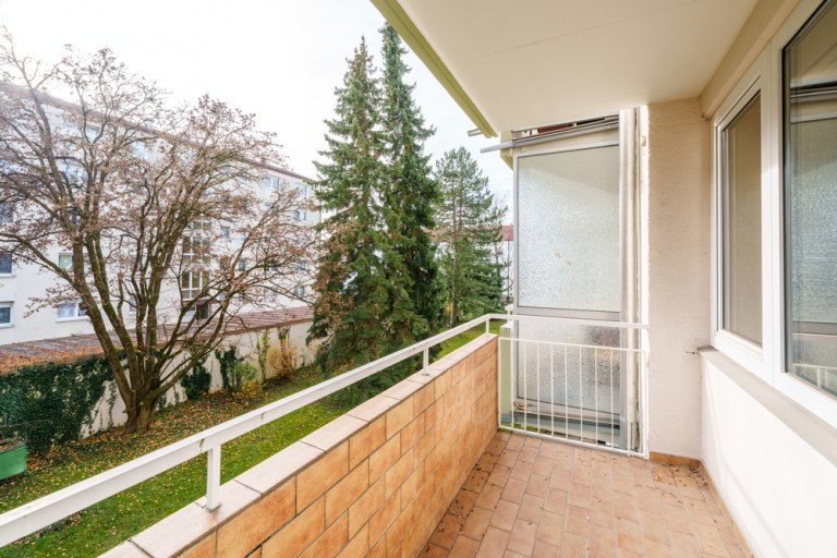 Balkon Germering Etagenwohnung SOPART IMMOBILIEN - Gro�z�gige 4,5-Zimmer-Wohnung mit 101 m� und Einzelgarage - Mitten in Germering