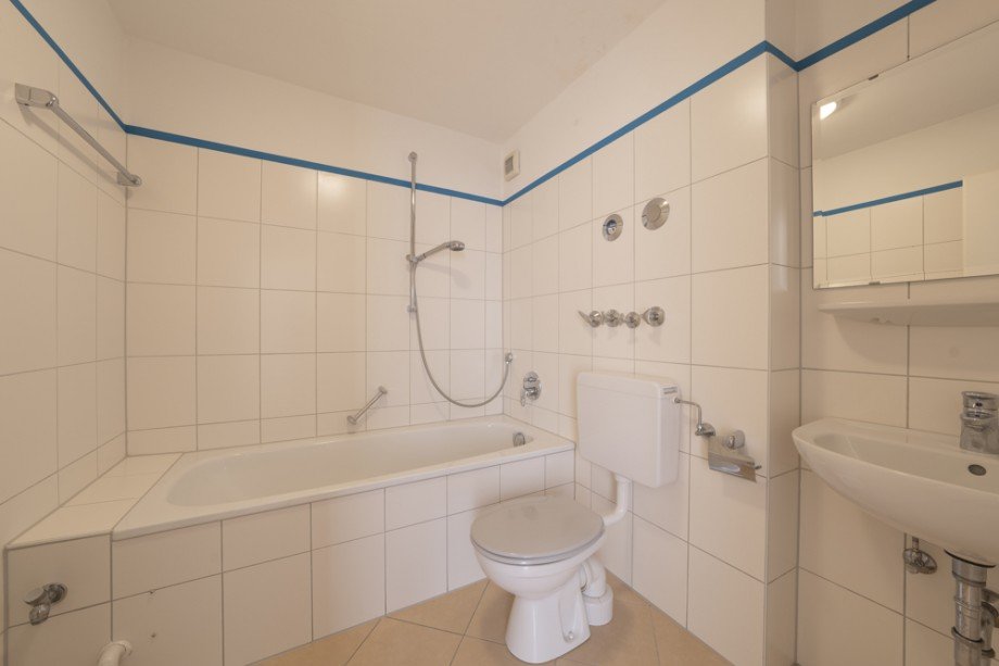 Bad Erdgeschosswohnung M�nchen / Nymphenburg