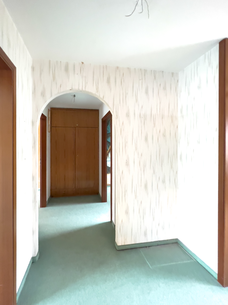 Flur 1. OG Reihenmittelhaus Alling