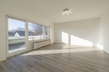Hauptbild SOPART IMMOBILIEN - Helle 1-Zimmer-Wohnung mit gro�er Dachterrasse - renoviert und bezugsfertig
