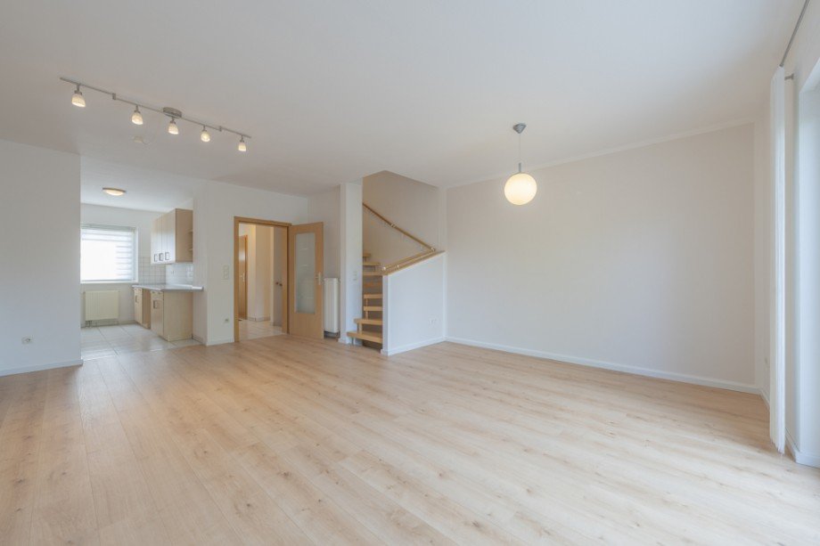 Wohn-/Esszimmer Reihenmittelhaus Germering