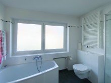 Tageslichtbad Sopart Immobilien - Reiheneckhaus auf gro�em Grund mit einzigartigem Ausblick - ideal f�r Familien