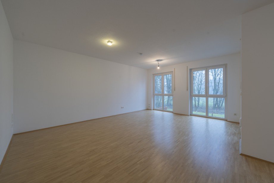Sehr gro�es Wohnzimmer Etagenwohnung M�nchen