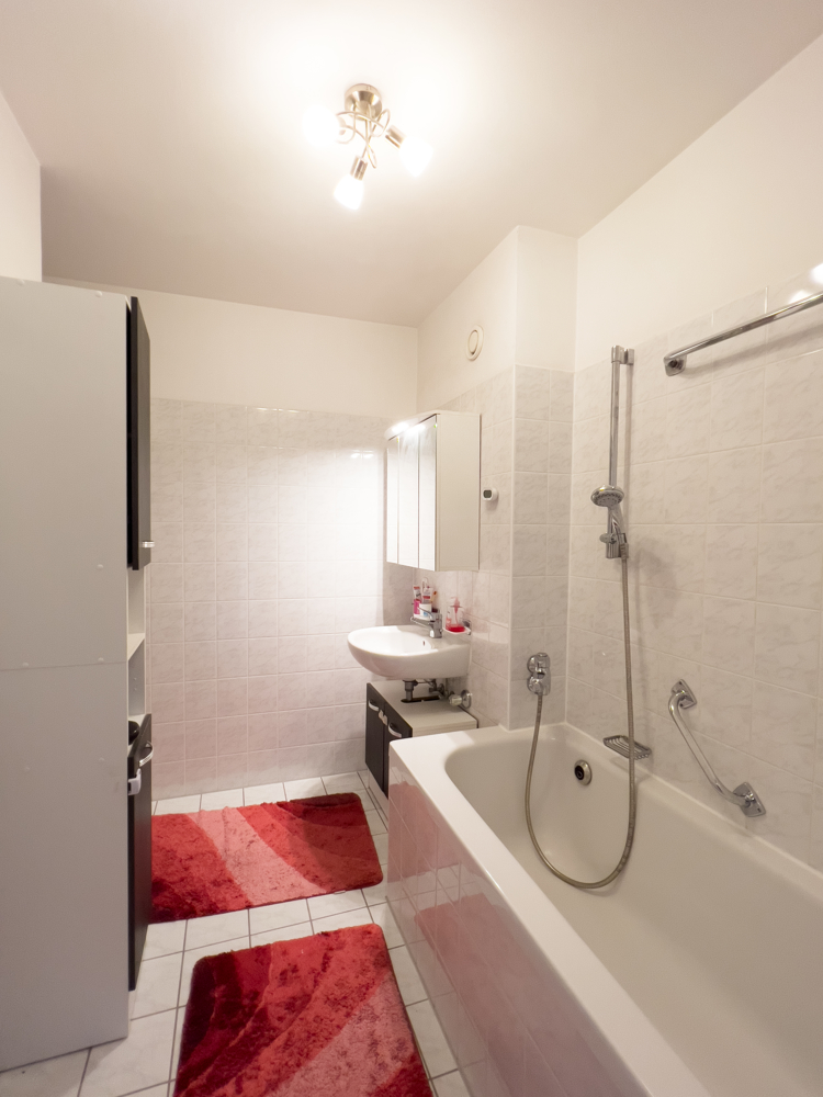 Bad Etagenwohnung Germering / Neugermering