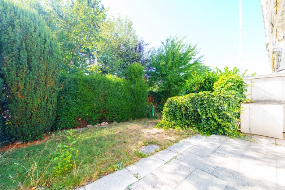 Terrasse und Garten Reihenmittelhaus Germering