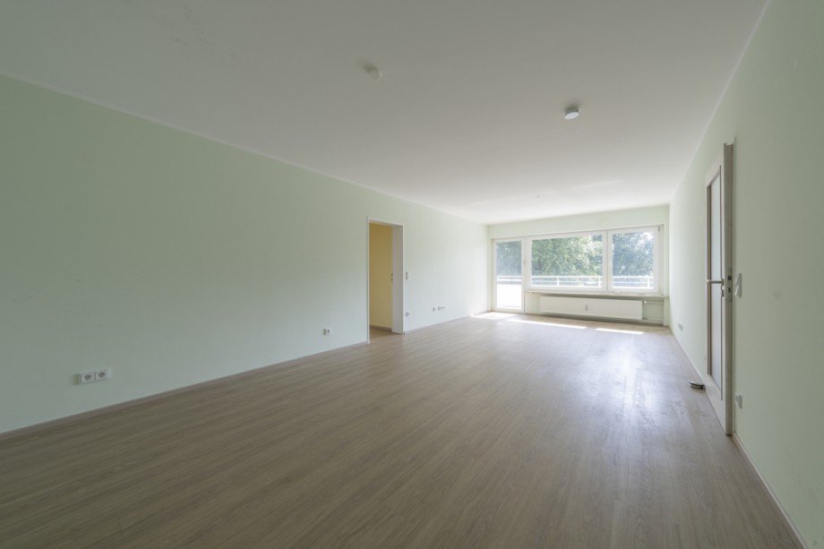 Gro�es Wohnzimmer Etagenwohnung Puchheim / Puchheim-Bahnhof