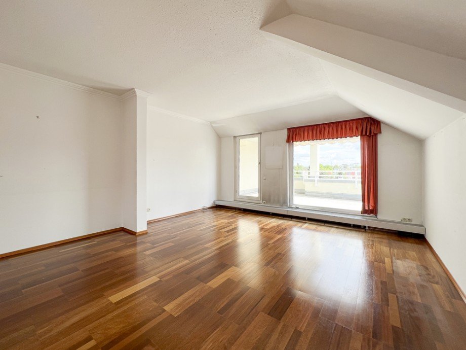 Wohn- und Essbereich Penthousewohnung Germering