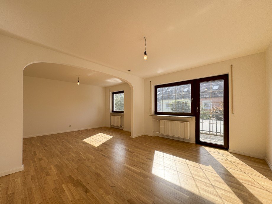 Genug Platz f�r M�bel Reiheneckhaus Puchheim / Puchheim-Bahnhof