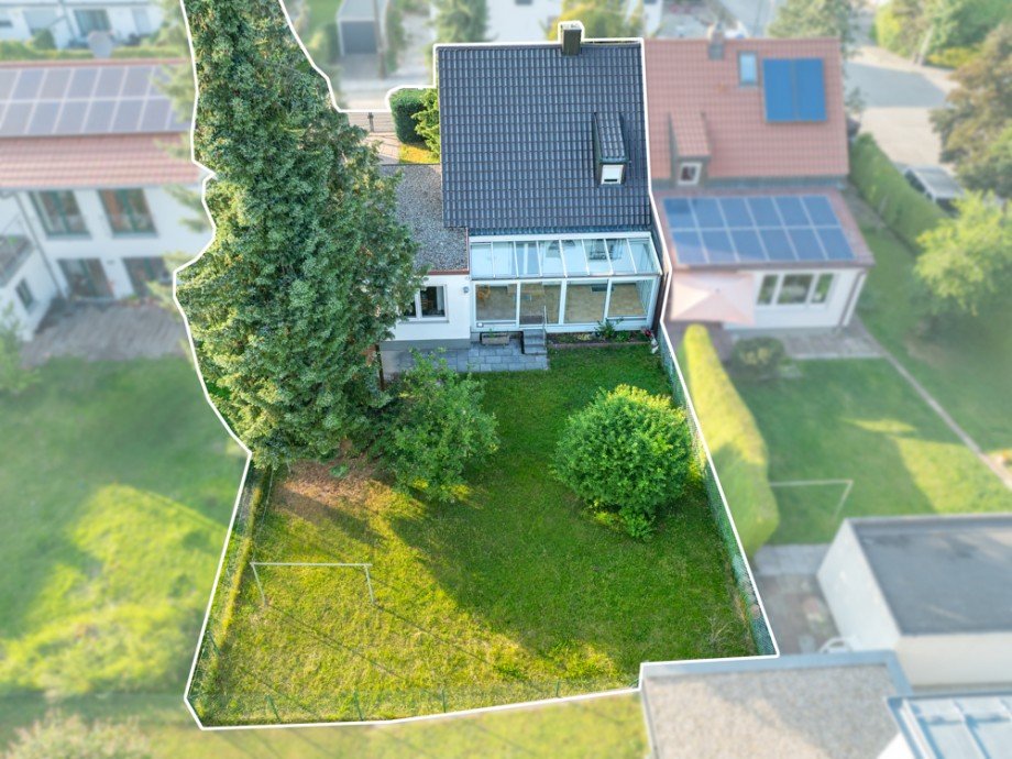 Luftbild Doppelhaush�lfte Germering