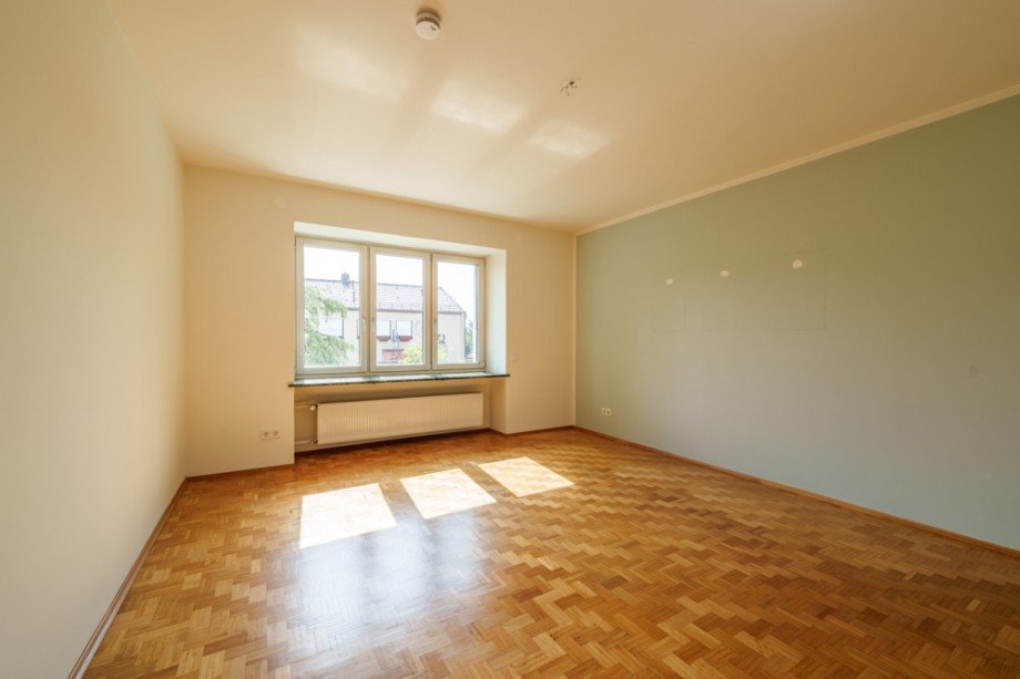 Schlafzimmer im OG Zweifamilienhaus Germering