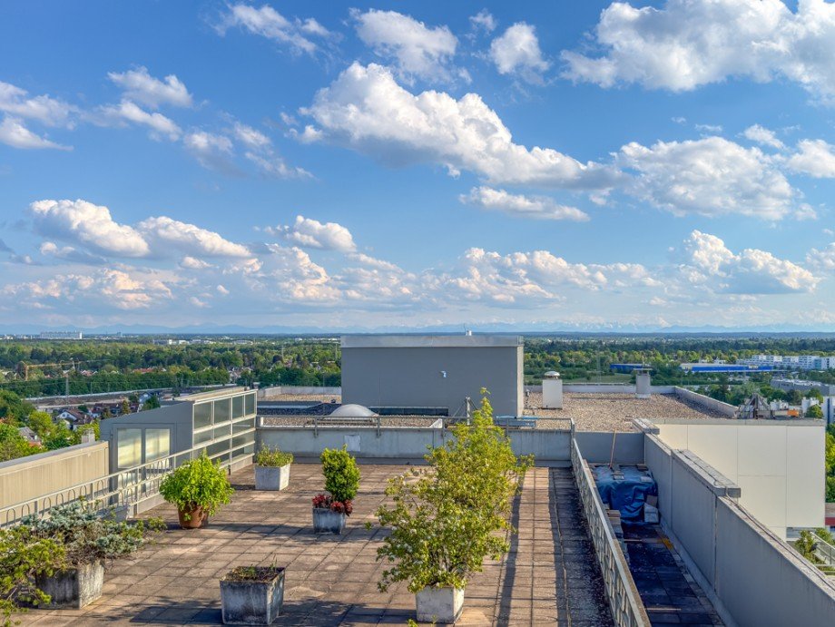 Dachgarten mit traumhaftem Fernblick Etagenwohnung M�nchen