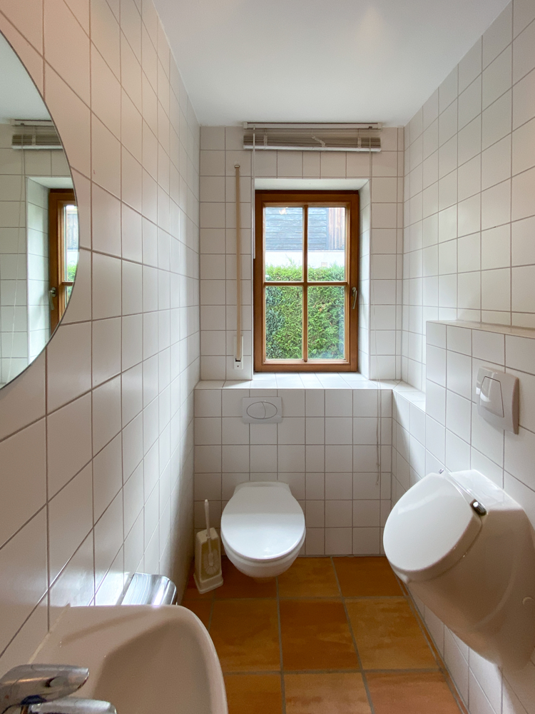 G�ste-WC Einfamilienhaus Germering / Harthaus