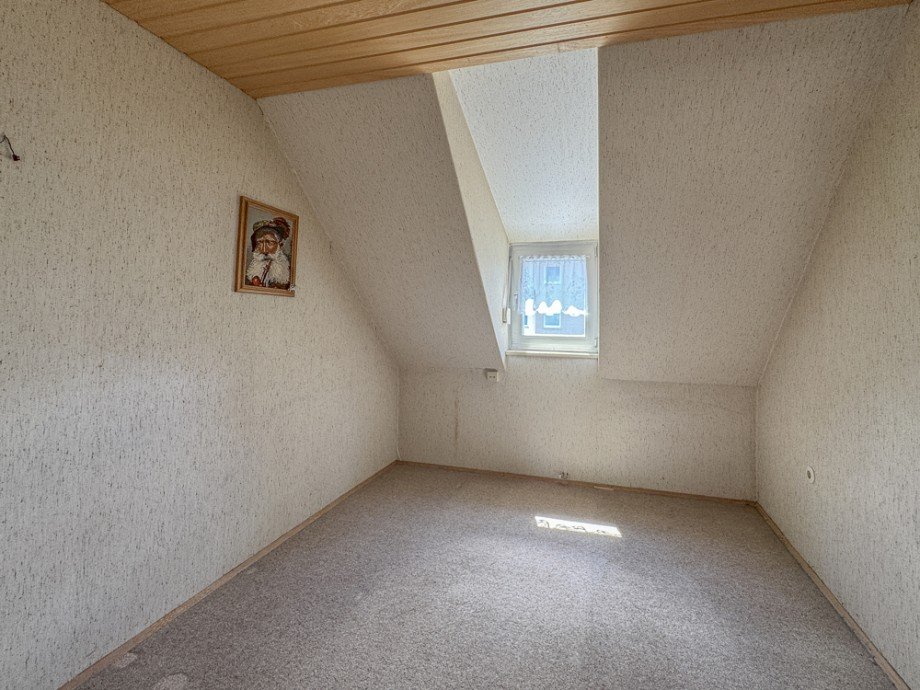 Zimmer im Dachgeschoss Doppelhaush�lfte Germering