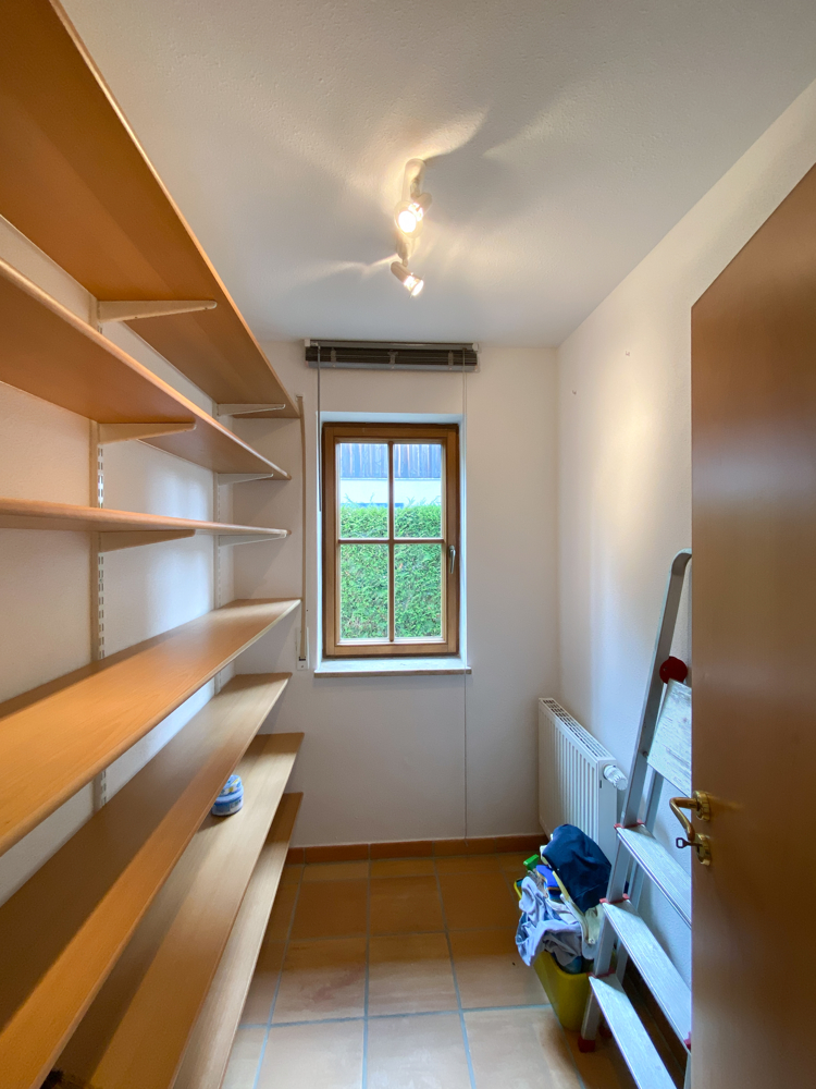 Abstellkammer Einfamilienhaus Germering / Harthaus