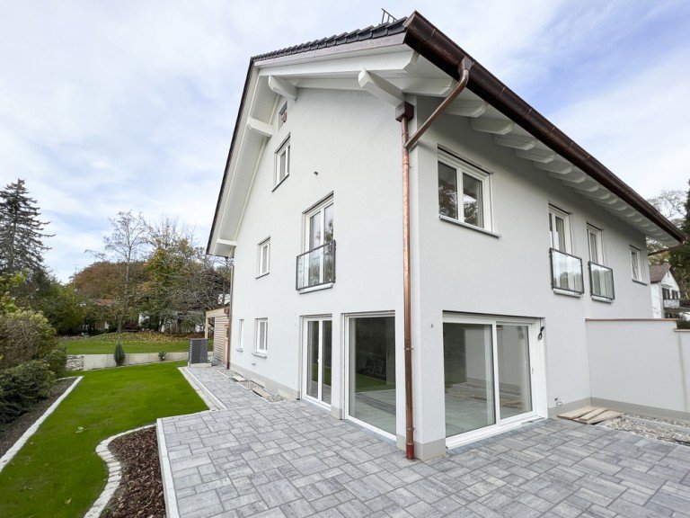 Titelbild Gilching / Geisenbrunn Doppelhaush�lfte Sopart Immobilien - Edle Neubau-Doppelhaush�lfte im Erstbezug - ein Paradies f�r Familien