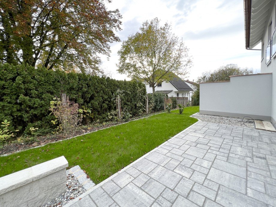 Terrasse Doppelhaush�lfte Gilching / Geisenbrunn