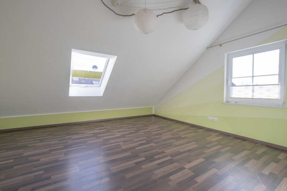 Studio Dachgeschoss Doppelhaush�lfte Germering
