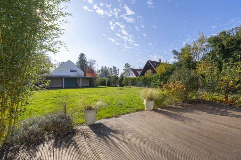 Blick in den Garten Einfamilienhaus M�nchen
