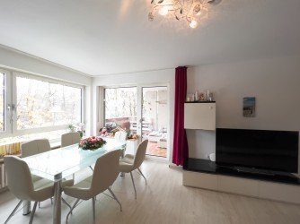 Hauptbild Sopart Immobilien - Gro�e und helle 4-Zimmer Wohnung in zentraler Lage - ein Traum f�r Familien