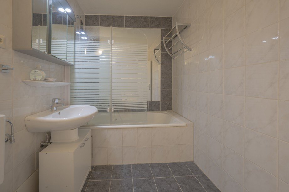 Bad Etagenwohnung Germering / Unterpfaffenhofen