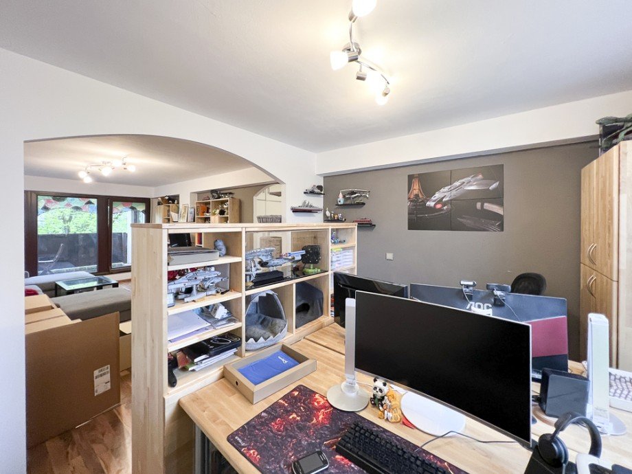 Wohn-/Esszimmer Etagenwohnung M�nchen / Aubing