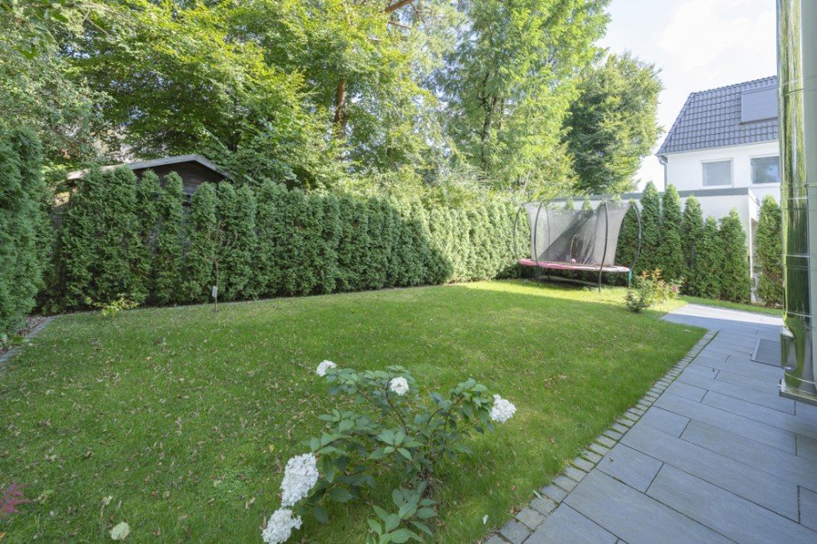 Gepflegter Garten Einfamilienhaus Germering / Unterpfaffenhofen