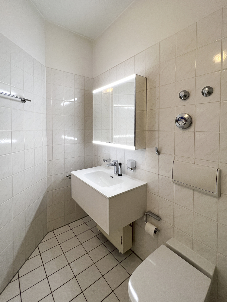 Kleines Bad Penthousewohnung Germering