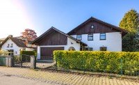 Bild (c1ba9467bc7b088a5fce6eb90c556d1d): SOPART IMMOBILIEN - Gro�z�giges Haus mit park�hnlichem Grundst�ck - ruhige Bestlage in Puchheim
