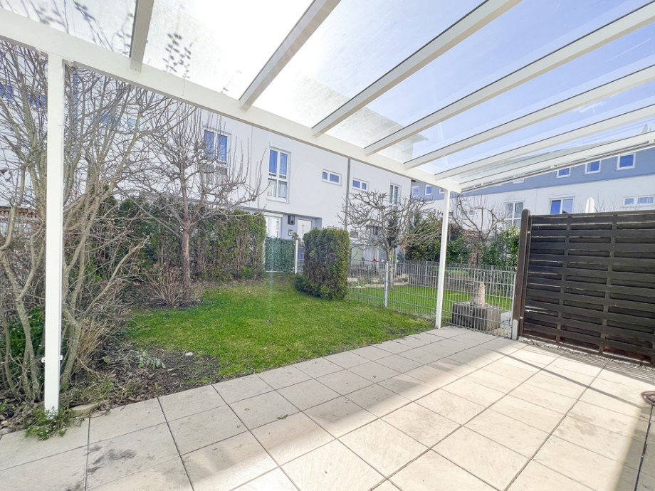 �berdachte Terrasse Reihenmittelhaus Germering