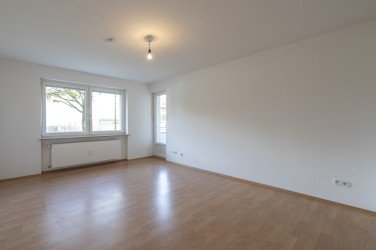 Hauptbild Sopart Immobilien - Charmante 3-Zimmer-Wohnung mit Balkon - sehr zentrale Lage in F�rstenried
