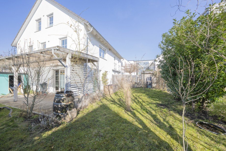 Garten Doppelhaush�lfte Germering