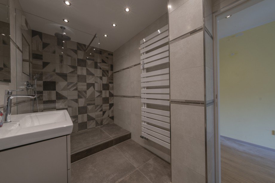 Bad Etagenwohnung Puchheim / Puchheim-Bahnhof