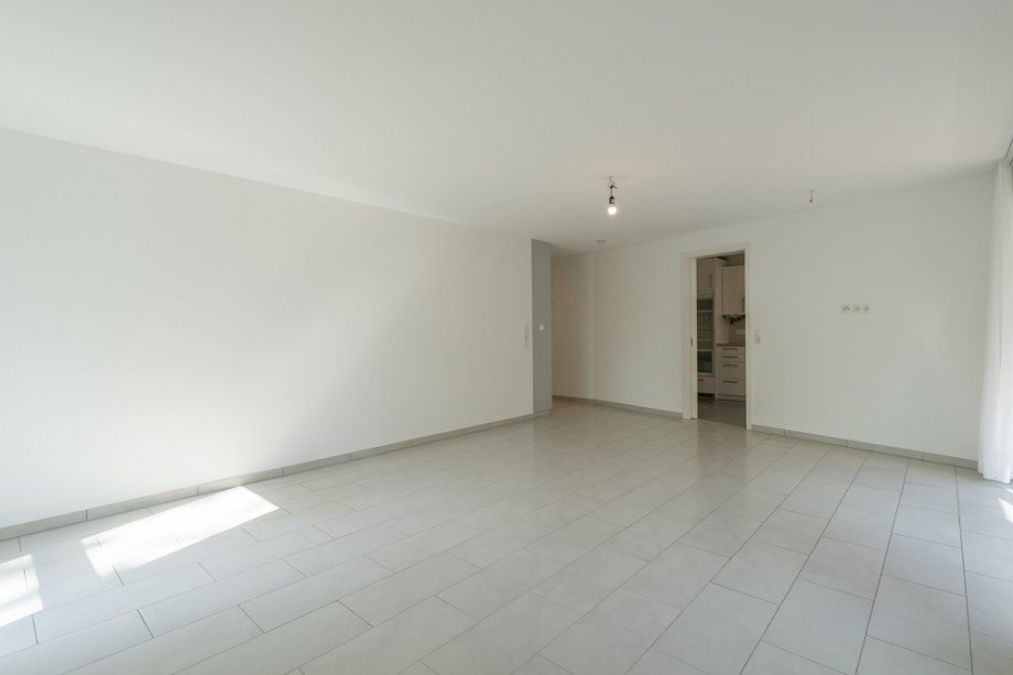 Wohn-/Esszimmer Etagenwohnung M�nchen / Obermenzing