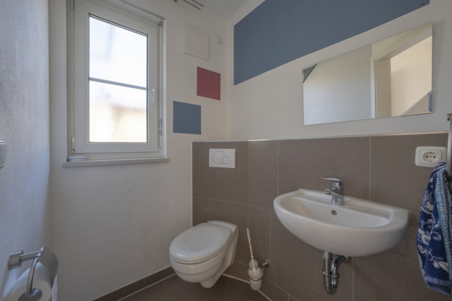 G�ste-WC Doppelhaush�lfte Germering