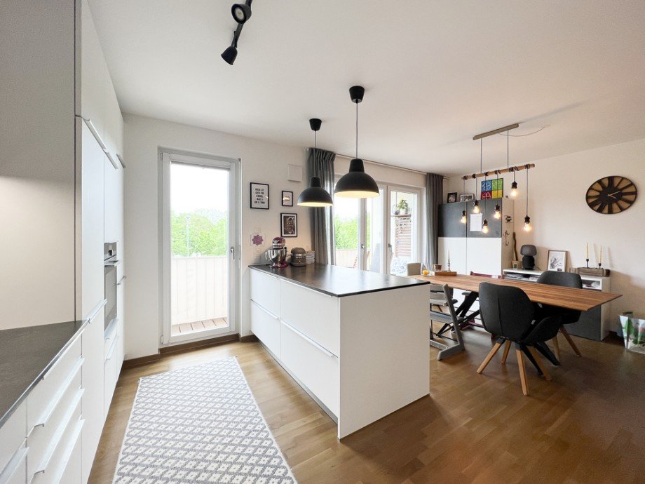 Gro�e K�che mit viel Arbeitsfl�che Etagenwohnung Germering / Harthaus