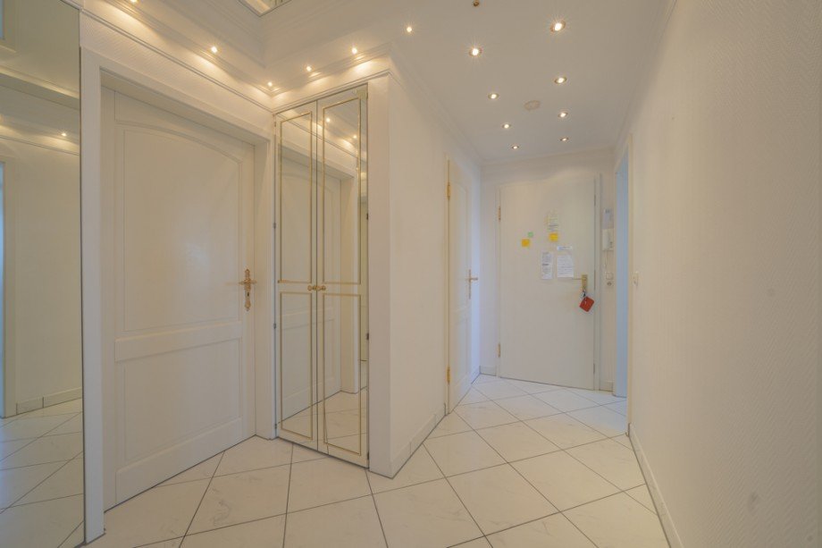 Eleganter Flur Etagenwohnung Germering