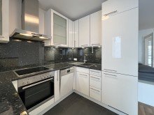Hochwertige K�che SOPART IMMOBILIEN - Elegante 3-Zimmer Wohnung mit edler K�che - sehr gute Anbindung an Bus & S-Bahn